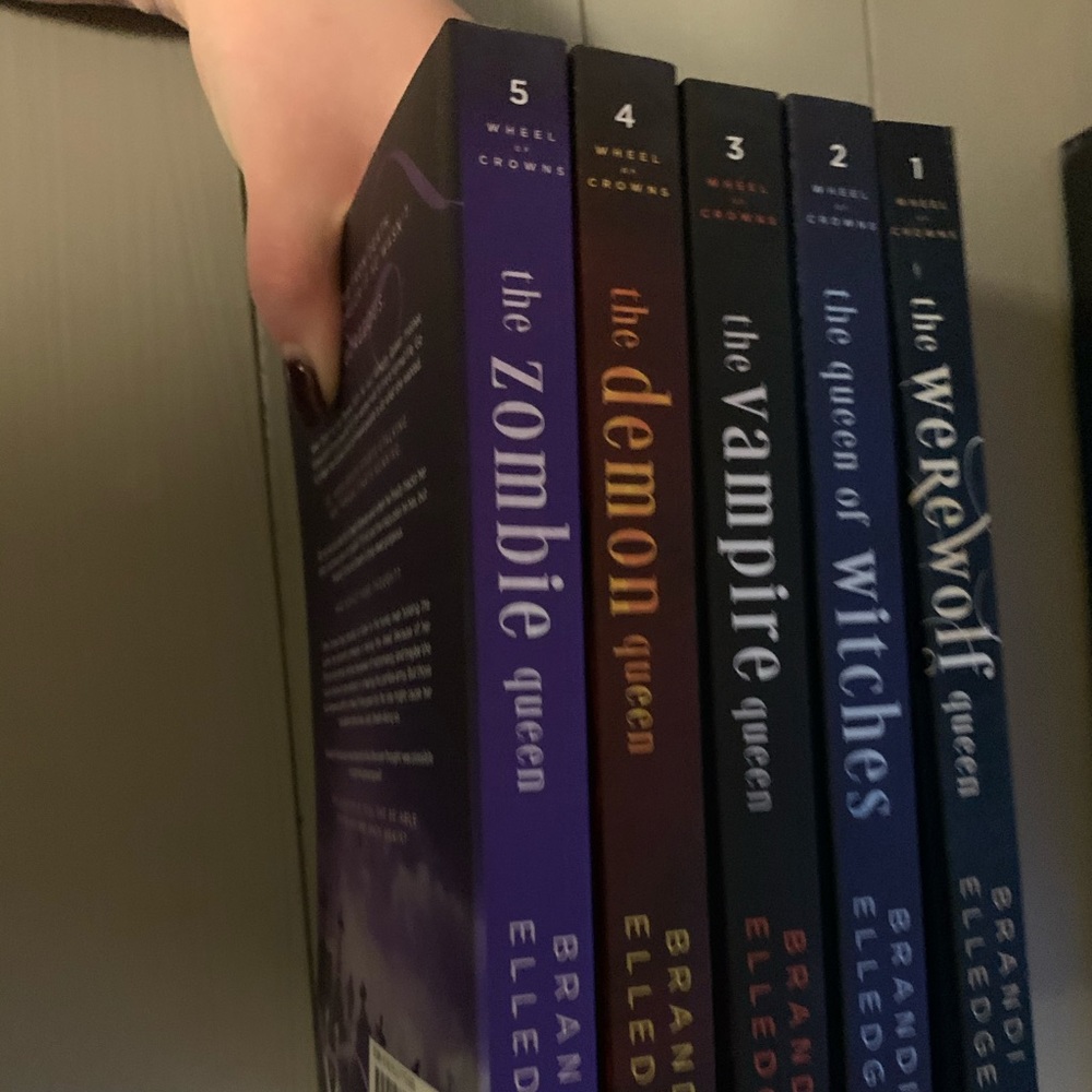 The wheel of crowns series